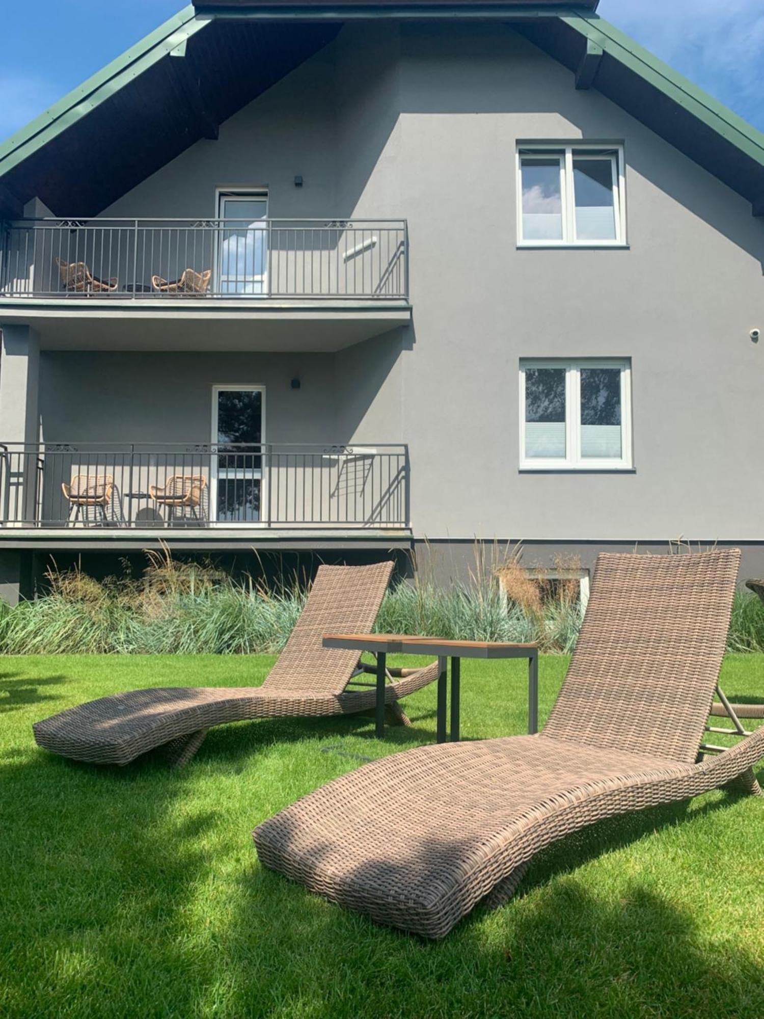 Jak Makiem Zasial Jastrzębia Góra Exteriör bild
